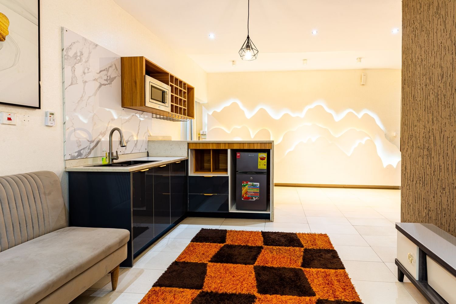 Studio Apartment with Kitchen