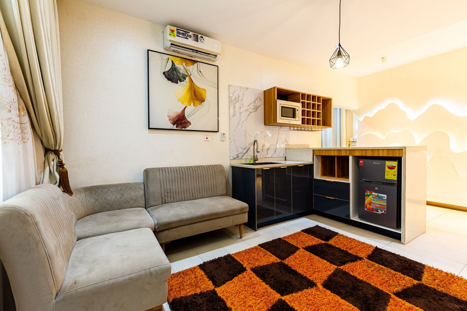 Studio Apartment with Kitchen