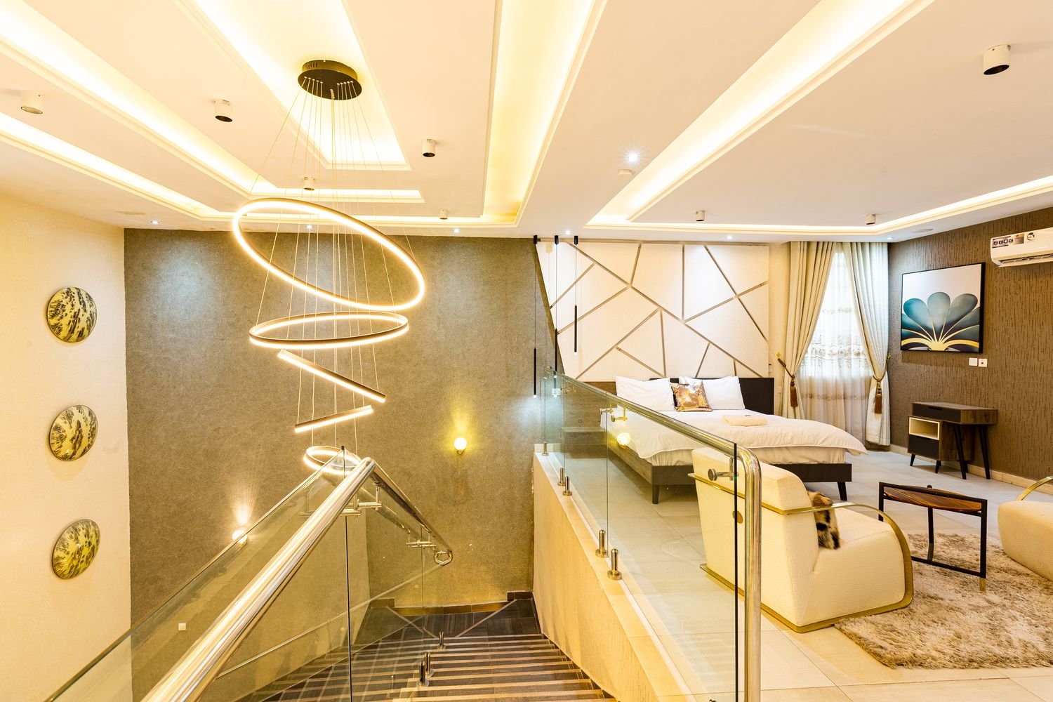 Two Bedroom Apartment with Kitchen & Lounge